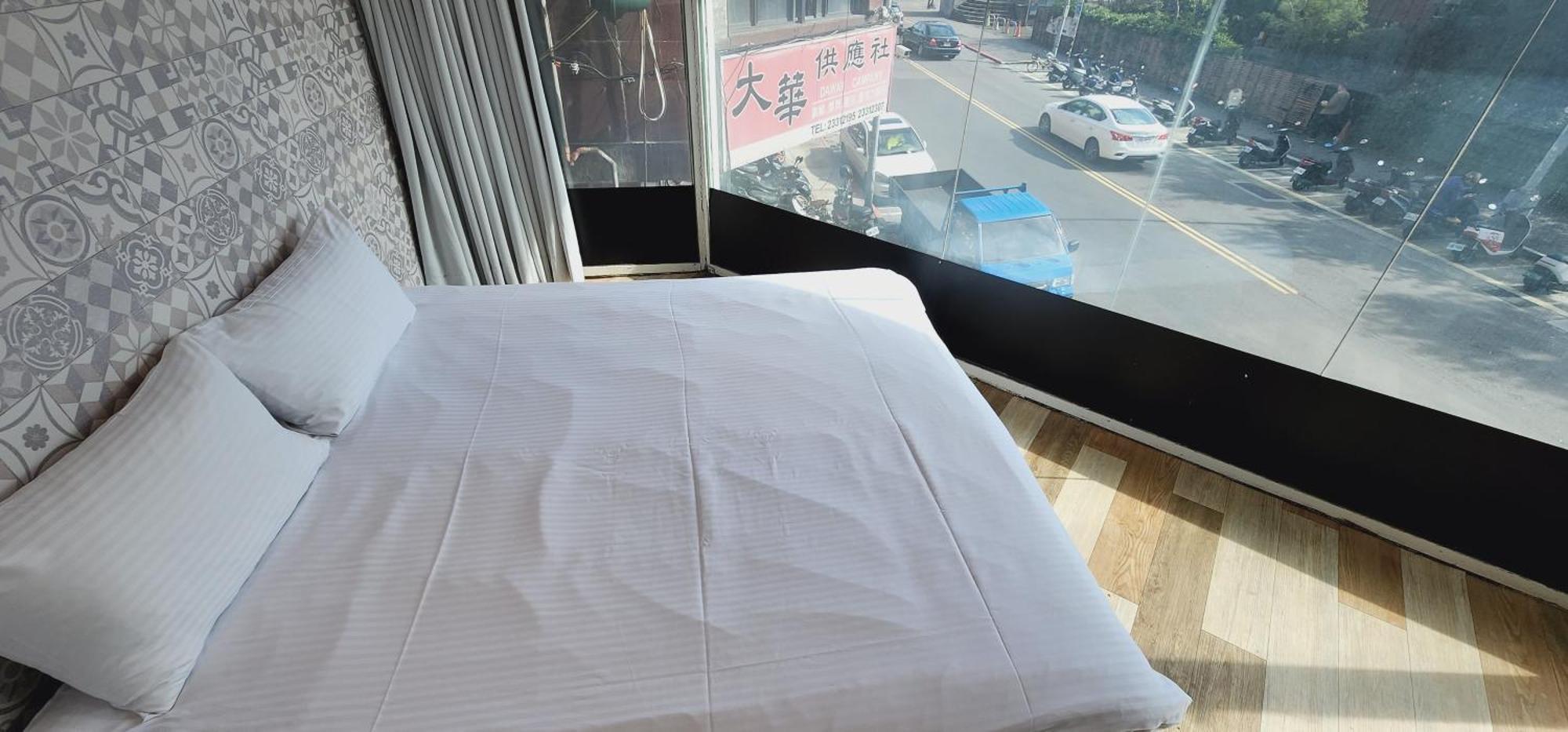 Cheers Loft Self Check-In Hotel Taipei Exterior photo